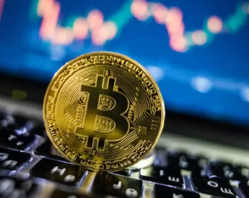 Đào Bitcoin trên Laptop